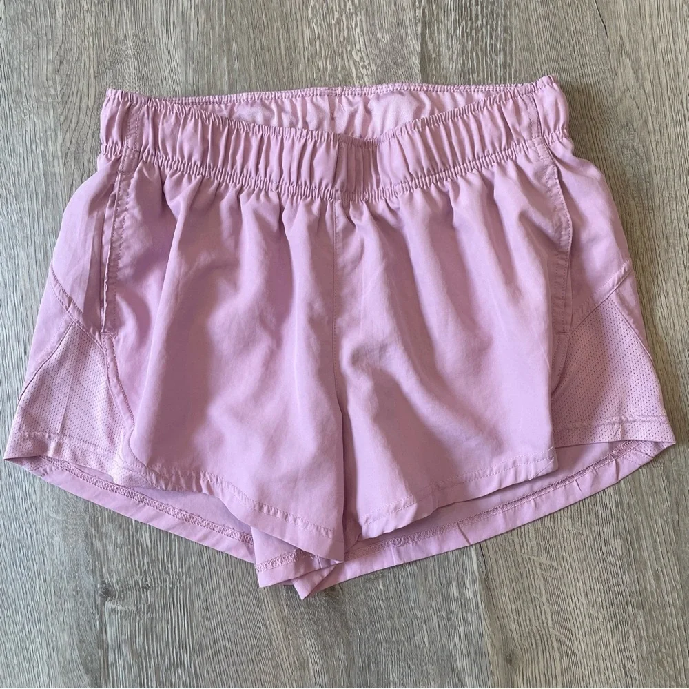 5/$25 Lilac Athletic Shorts with Pockets Size Medium - Picture 1 of 5